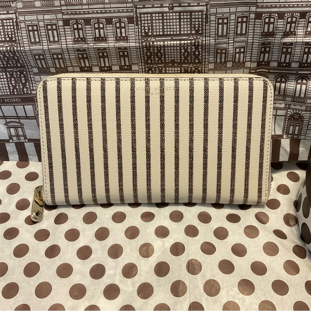 Henri Bendel West 57th Striped Zip Around Continental Wallet